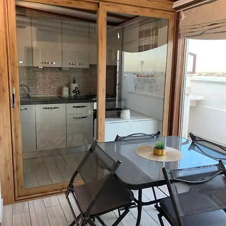 Vivi In Un Attico Tipico Con Vista Su Apartamento Roma